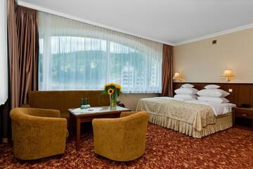 Фото номера Двухместный номер с 2 отдельными кроватями и видом на горы Отель Hotel Gołębiewski Karpacz г. Карпач 5