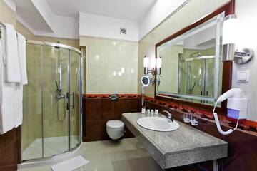 Фото номера Двухместный номер эконом-класса с 1 кроватью Отель Hotel Gołębiewski Karpacz г. Карпач 4