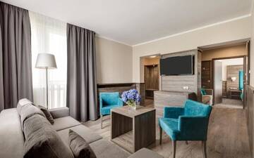Фото номера Улучшенный номер-студио Отель Hotel Konradówka г. Карпач 2