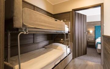 Фото номера Улучшенный номер-студио Отель Hotel Konradówka г. Карпач 6