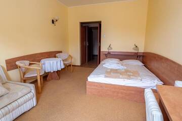 Фото номера Двухместный номер с 1 кроватью Гостевой дом Pensjonat L&amp;B г. Карпач 3