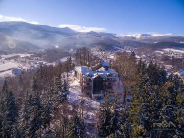 Фото Курортные отели Zamek Księża Góra г. Карпач 1