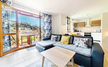 Фото номера Апартаменты Everest с 2 спальнями Апартаменты Apartamenty Wonder Home - Komuny Paryskiej г. Карпач 2