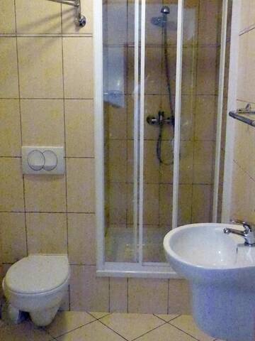 Фото номера Двухместный номер с 1 кроватью Курортные отели Dom Wczasowo Rekreacyjny Zgoda г. Карпач 13