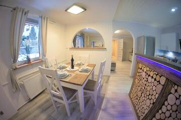Фото номера Апартаменты с 2 спальнями Апартаменты Góralska Osada Karpacz - Apartametny г. Карпач 25