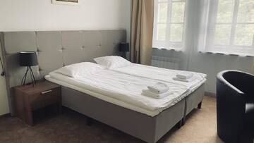 Фото номера Номер-студио Делюкс с кроватью размера &quot;king-size&quot; Отель Hotel Kolorowa г. Карпач 2