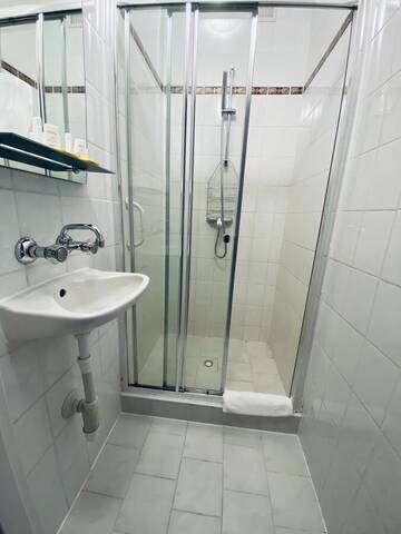 Фото номера Стандартный семейный номер Отель Hotel Kolorowa г. Карпач 3