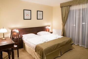 Фото номера Двухместный номер с 1 кроватью или 2 отдельными кроватями Отель Hotel Carmen г. Карпач 2