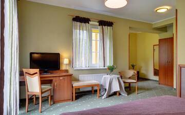 Фото номера Трехместный номер Отель Hotel Belweder г. Карпач 6