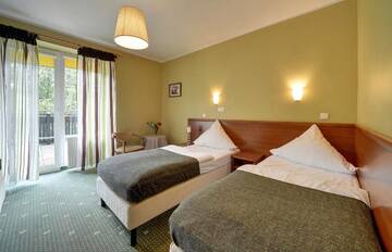 Фото номера Двухместный номер с 1 кроватью и балконом Отель Hotel Belweder г. Карпач 2