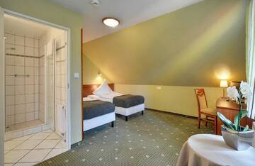 Фото номера Трехместный номер Отель Hotel Belweder г. Карпач 7